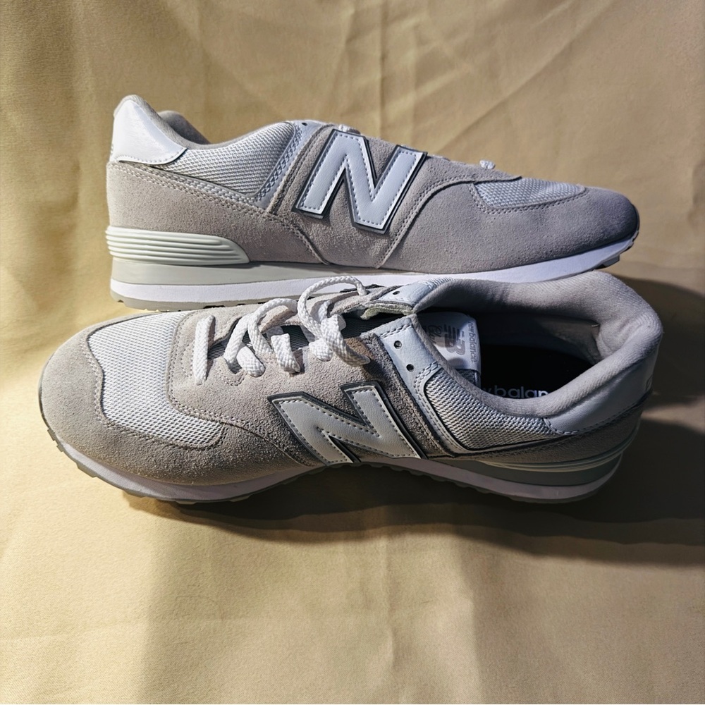 New Balance 574 Triple White (Wide)